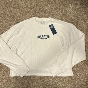 Hollister Super Cozy Long Ribbed Sleeve Sweater